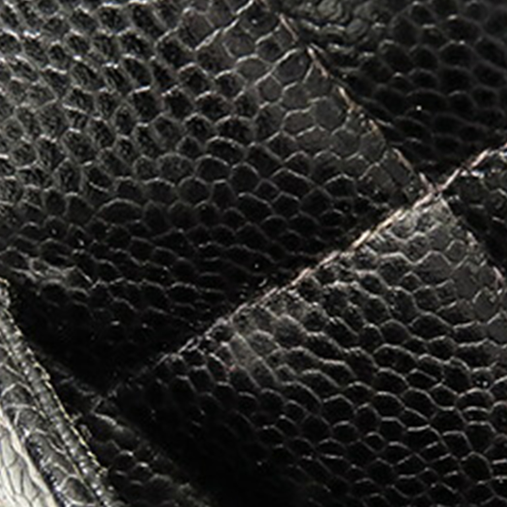 Pre-Loved Chanel Caviar Medallion Tote - Picture 11 of 12